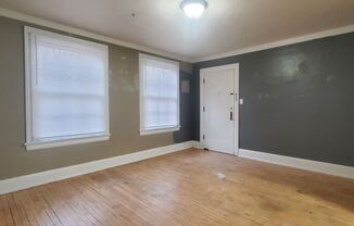 1 bed, 1 bath, 918 sqft, $750, Unit 127 Wyoming Ave #2