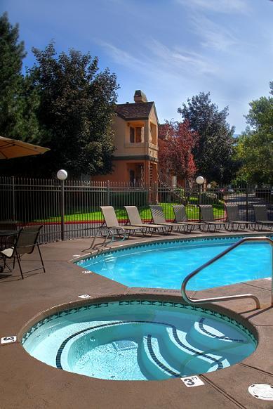 2 beds, 2.5 baths, 1,438 sqft, $1,995, Unit 073