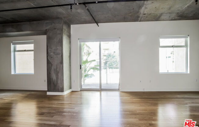 1 bed, 1 bath, 855 sqft, $2,500, Unit 343
