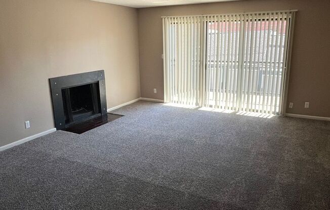 2 beds, 2 baths, 1,068 sqft, $1,319, Unit 7524-07