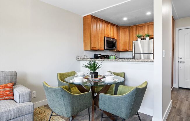 Woodland Trio â North Hollywood Apartments