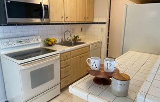 1 bed, 1 bath, $1,995, Unit UNIT 105