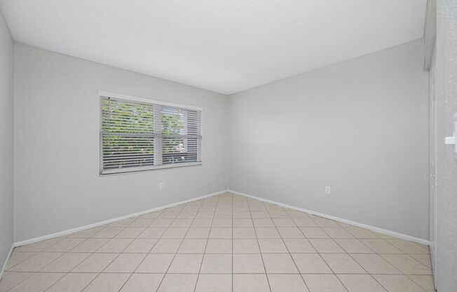 2 beds, 1 bath, 850 sqft, $1,500, Unit C212