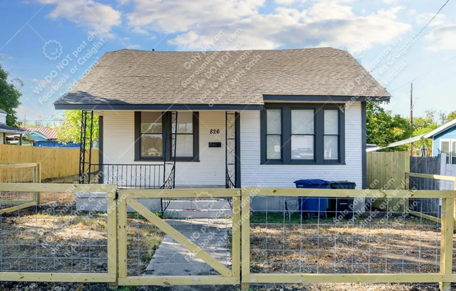 826 IOWA ST