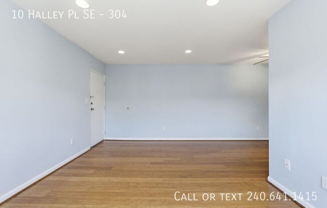 10 HALLEY PL SE