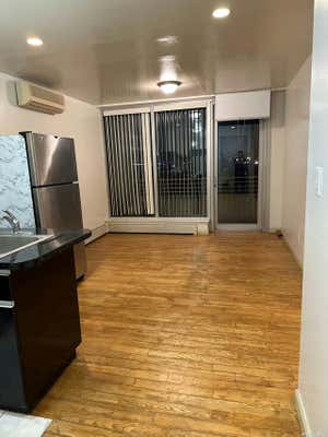 2 beds, 2 baths, 1,000 sqft, $2,800, Unit 7H