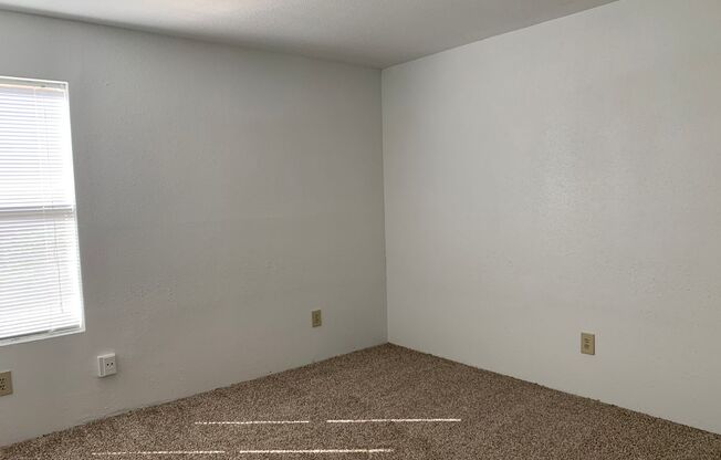 2 beds, 2 baths, 1,003 sqft, $1,050, Unit 2201