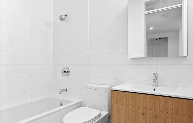 352 W 117 ST