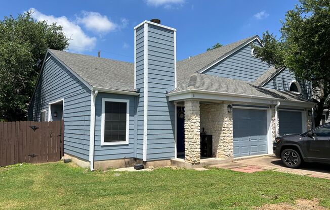 3 beds, 2 baths, 1,203 sqft, $1,980, Unit 11623A