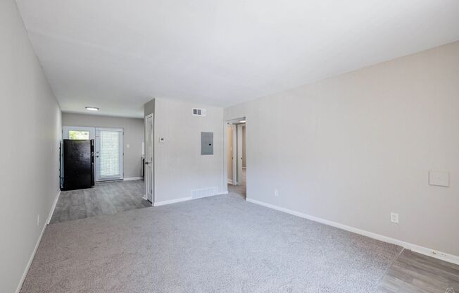 2 beds, 1 bath, 750 sqft, $1,550, Unit 7