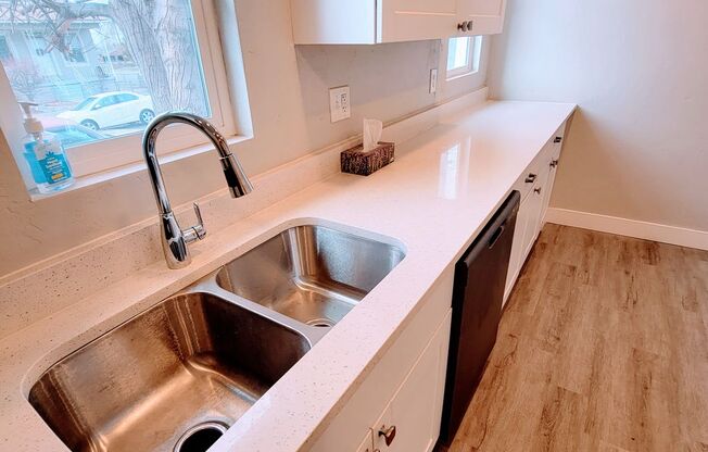 4 beds, 3 baths, $2,695