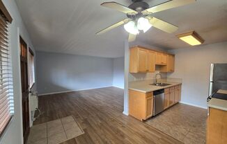 2 beds, 2 baths, $2,500, Unit #26