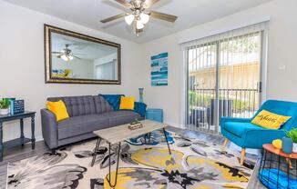 Home - HollyView Apartments - Houston, TX
