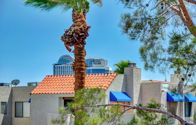Centrally located well appointed condominium
