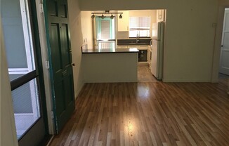 4933 CAHUENGA BLVD