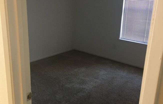 2 beds, 1 bath, 825 sqft, $1,695, Unit 0268