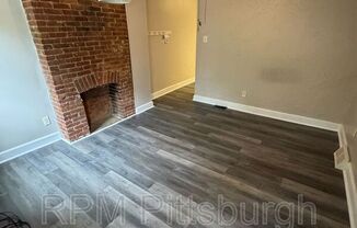 122 EARL ST