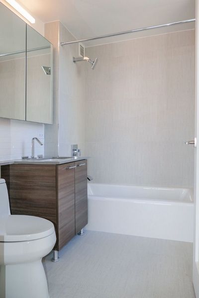 1 bed, 1.5 baths, 873 sqft, $6,595, Unit 14M
