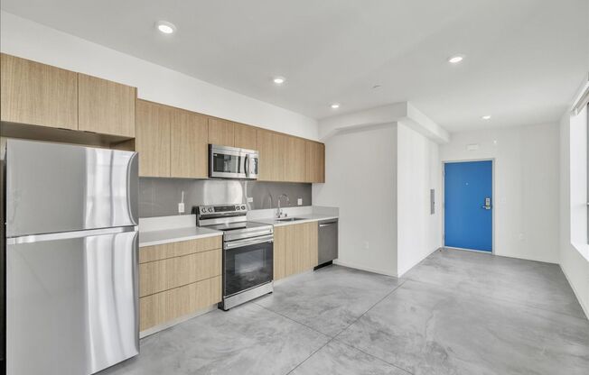 1 bed, 1 bath, 568 sqft, $2,025, Unit 321