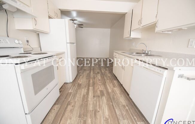 2 beds, 1 bath, 810 sqft, $1,199