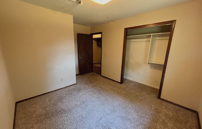 2 beds, 2 baths, $1,195