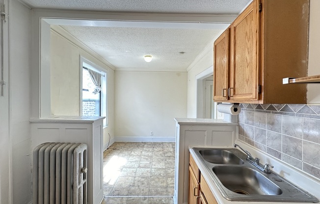 2332 Spaulding