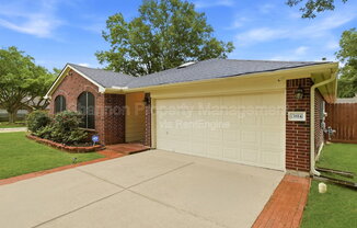 3814 APPLE HOLW LN