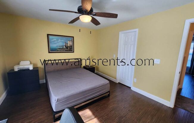 2 beds, 1.5 baths, $1,650, Unit UNIT 239