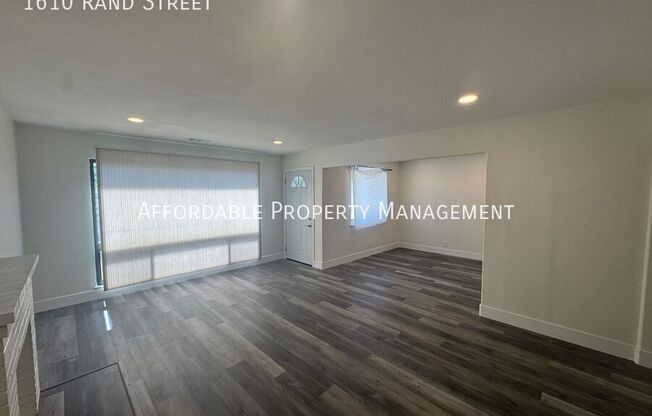 1610 RAND ST