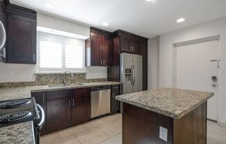 2 beds, 2 baths, $2,295, Unit Unit 411