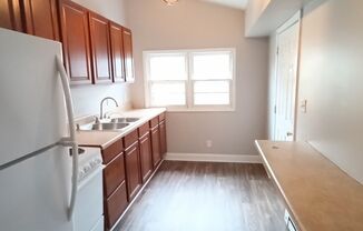 1 bed, 1 bath, 613 sqft, $975, Unit 03