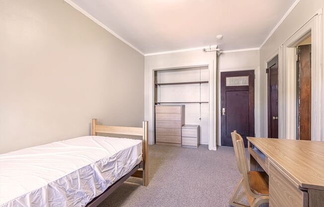 Studio, 1 bath, 250 sqft, $715, Unit 315