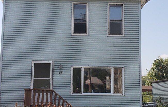13 ROLAND AVE