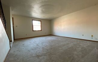 2 beds, 1.5 baths, $1,075, Unit 13