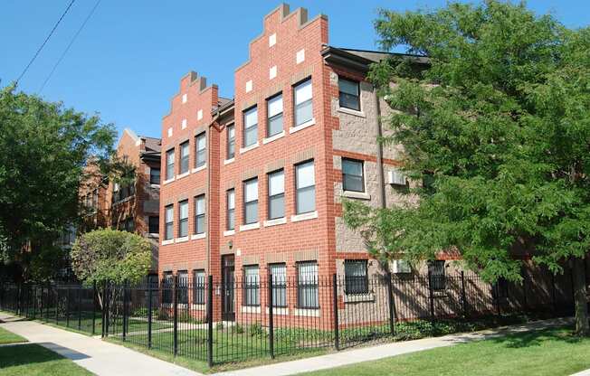 Willard Square Apartments