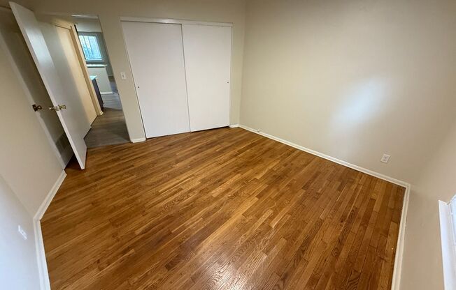 1 bed, 1 bath, 750 sqft, $895, Unit #13