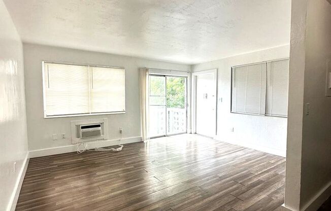 1 bed, 1 bath, $1,775, Unit 16890-8