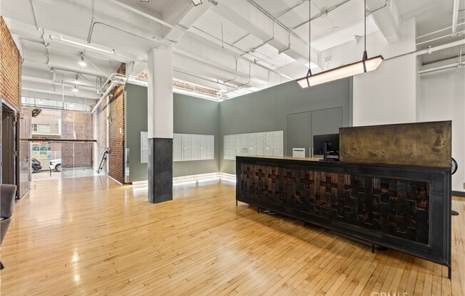 1 bed, 2 baths, 1,189 sqft, $4,500