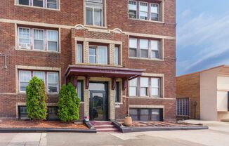 1302 Linden Ave