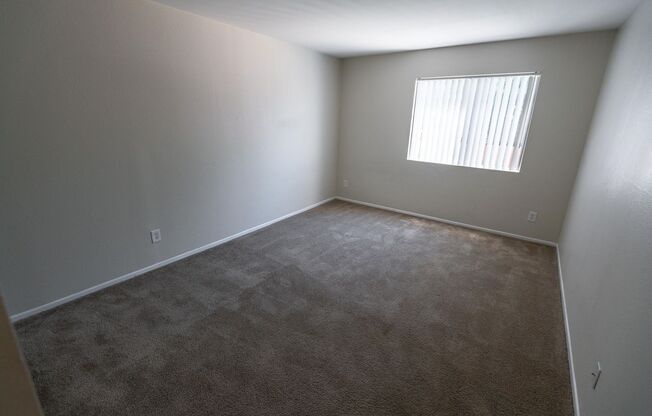3 beds, 2 baths, 1,350 sqft, $2,548, Unit 101