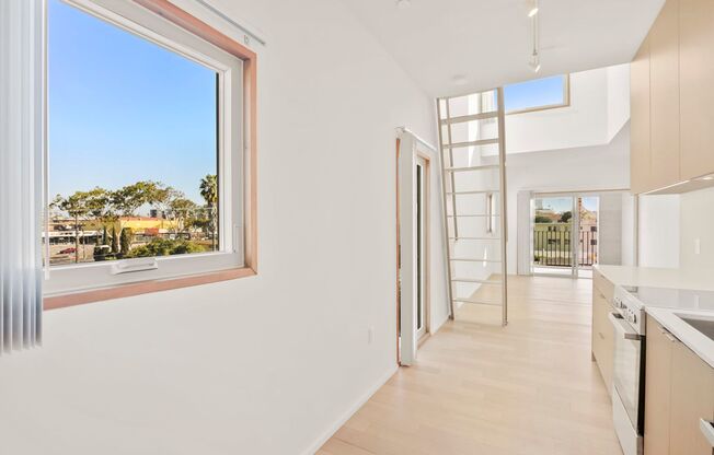 1 bed, 1 bath, 677 sqft, $3,250, Unit 508