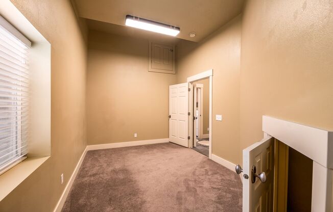 2 beds, 1 bath, $1,500