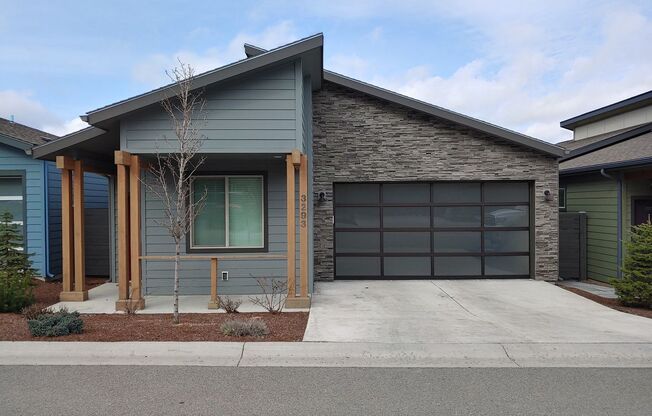 Beautiful Low Maintenance Home in Gated Community