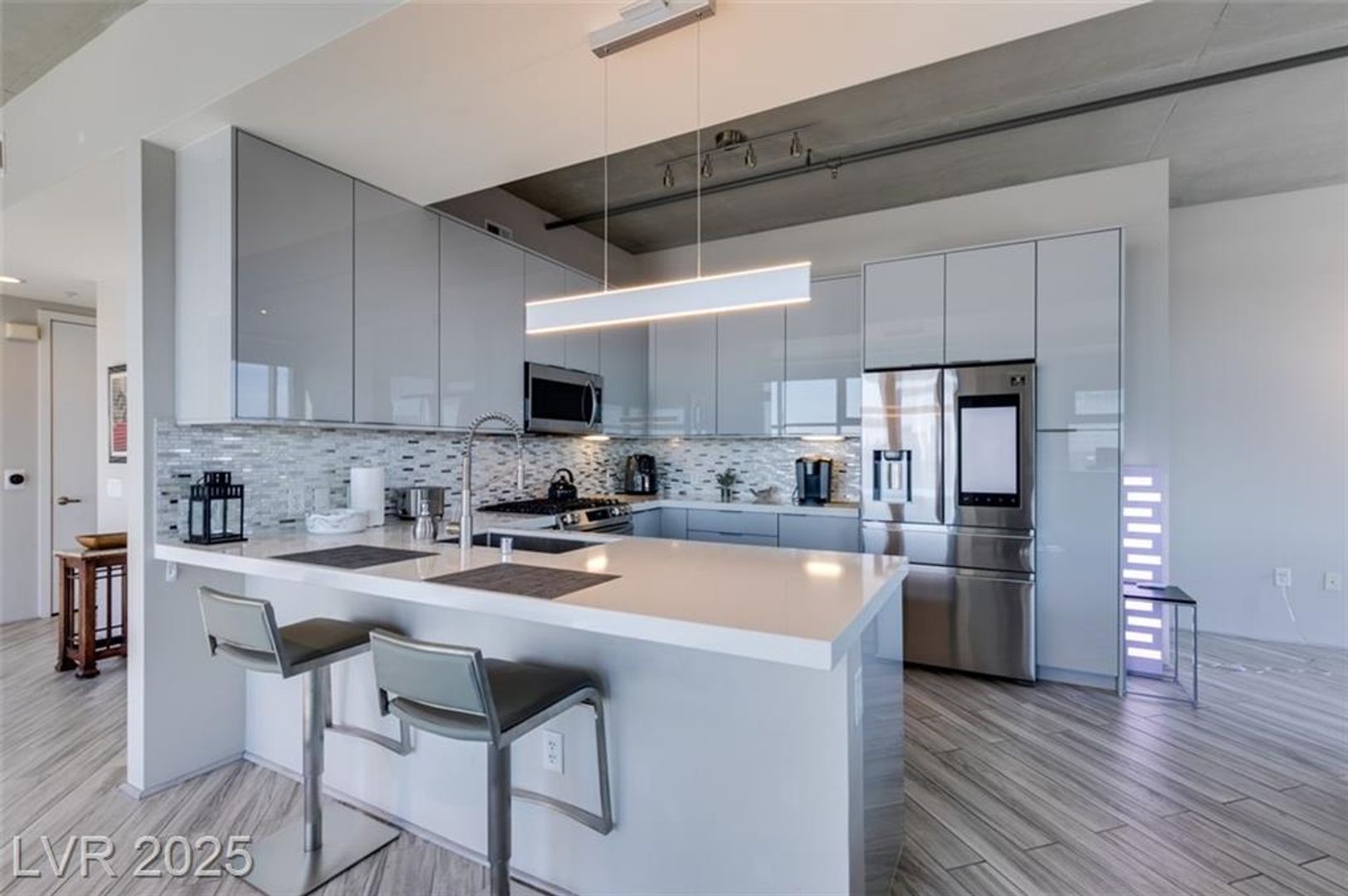 Perfection Plus +++ Enjoy the elevated lifestyle offered at The Juhl!