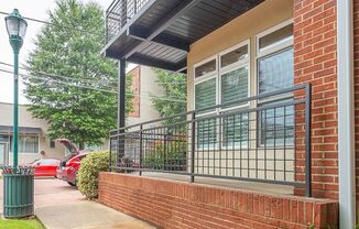 2 beds, 2.5 baths, $2,695