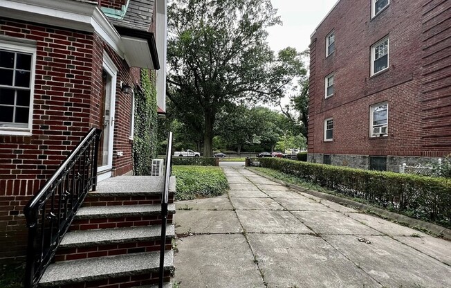 160 ARBORWAY