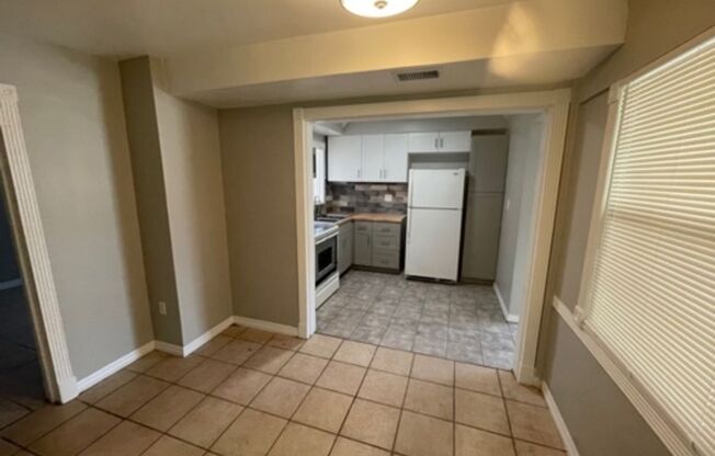 3 beds, 1 bath, $2,495