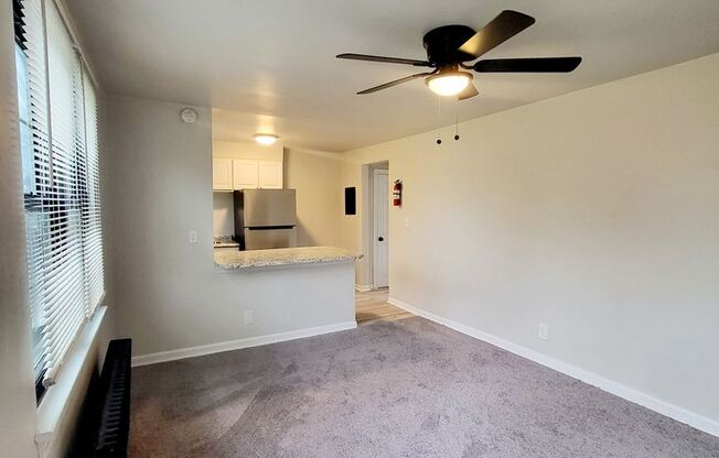 1 bed, 1 bath, 650 sqft, $1,150, Unit 14-3307