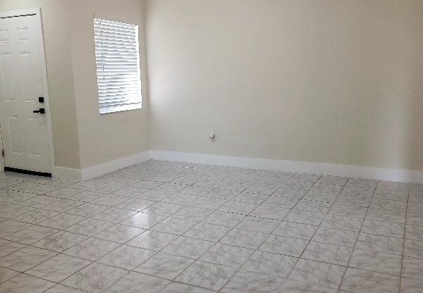 2489 SW 27 ST