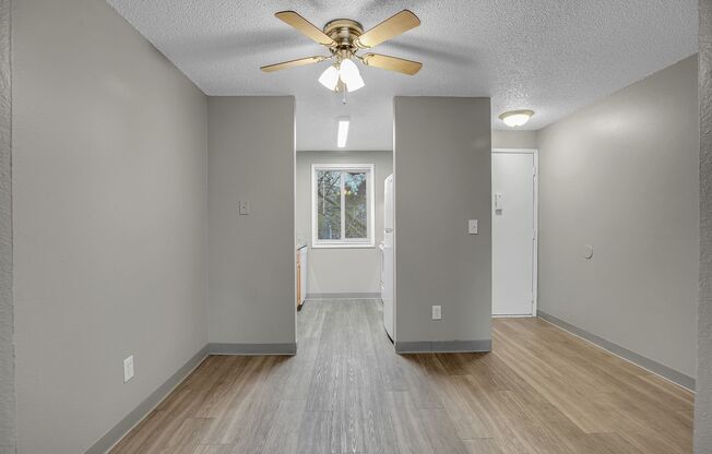 2 beds, 1 bath, 776 sqft, $1,450, Unit 307-034